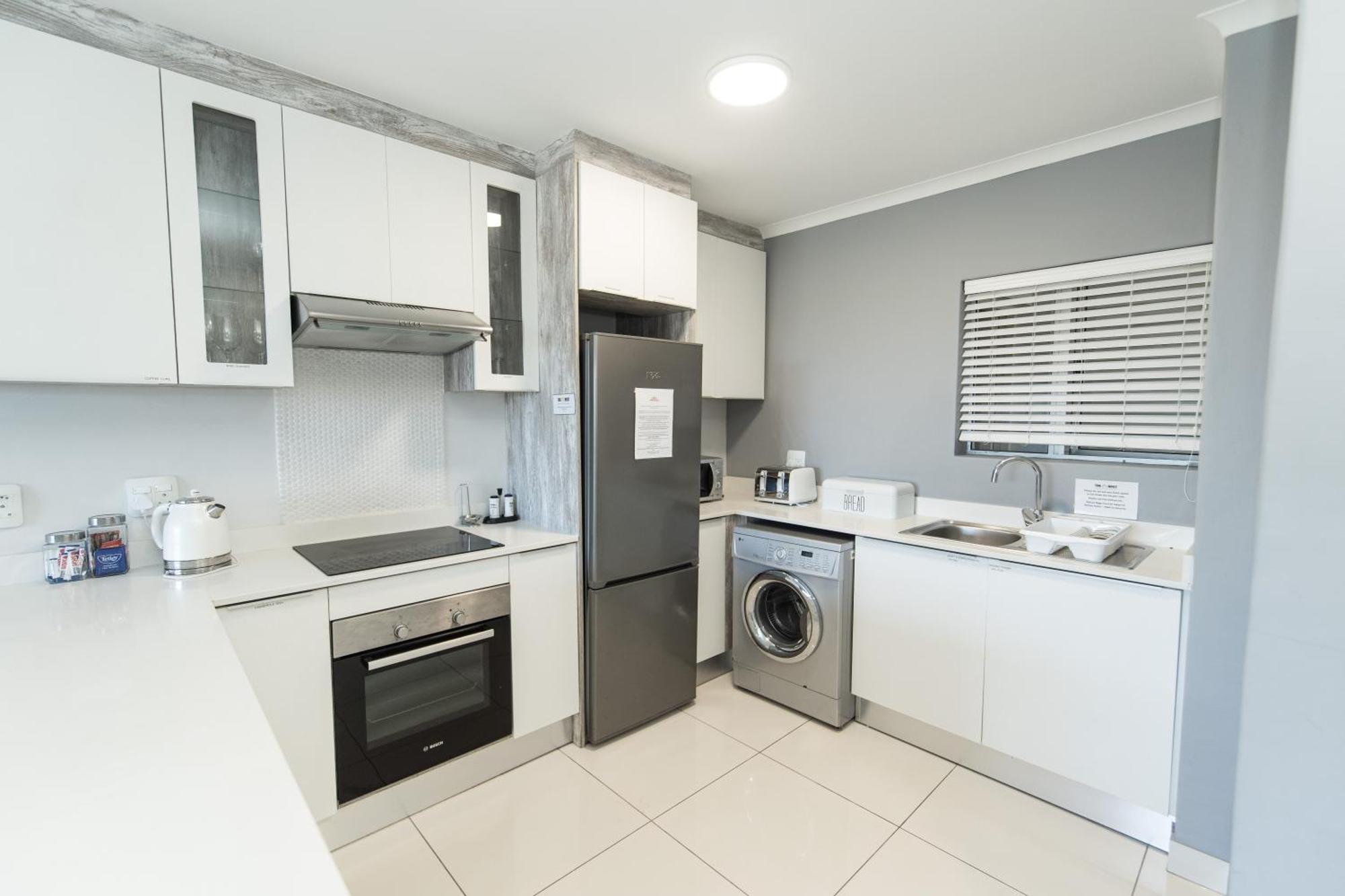 Summerseas Beach Living Порт Елизабет Екстериор снимка